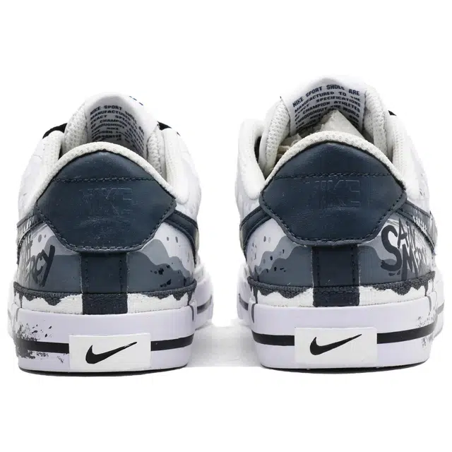 Nike Court Legacy