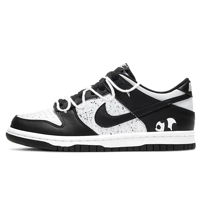 Nike Dunk "WhiteBlack"