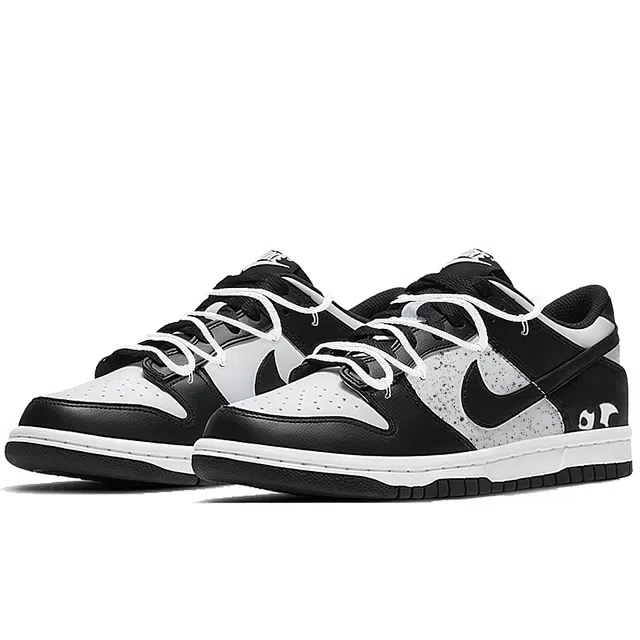 Nike Dunk "WhiteBlack"