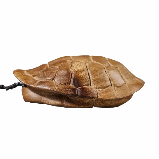 【顺 丰救急】 素于 国潮新中式文玩居家茶宠车载摆件随手把玩八方来财诸事顺遂上岸盘玩#好运 檀木 木作把件 男女同款情侣款