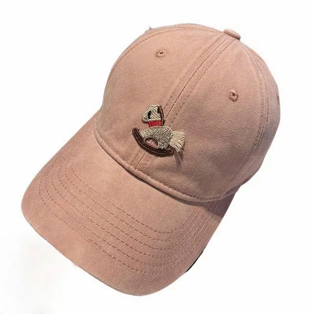 优莲茵 韩版纯色简约立体刺绣木马加宽加大时尚遮阳百搭 春夏出游户外运动 可调节大头围 经典百搭 棉 鸭舌帽 男女同款情侣款