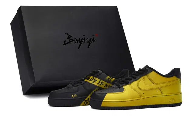 Nike Air Force 1 '07 Low Black Yellow