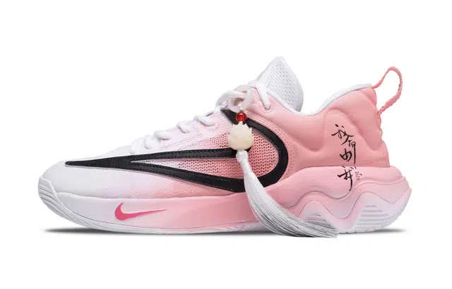 Nike Giannis Immortality