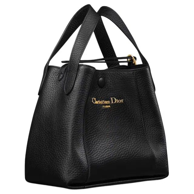 DIOR Signature