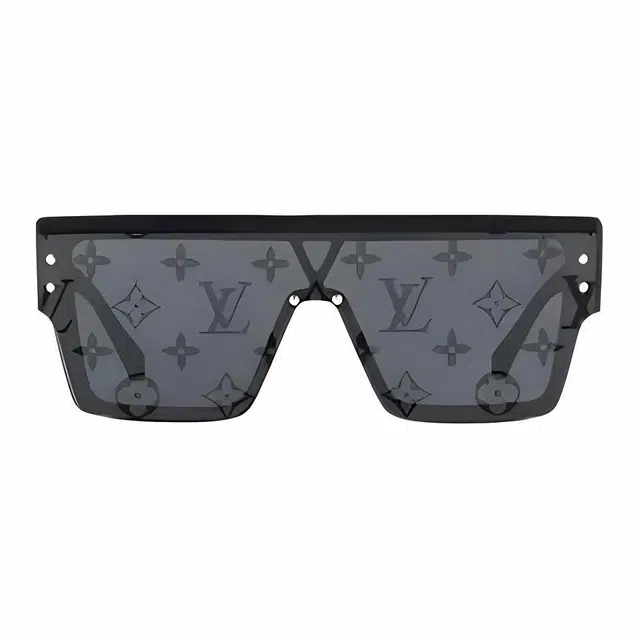 Louis Vuitton Waimea L Black