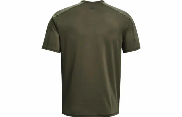 Under Armour T