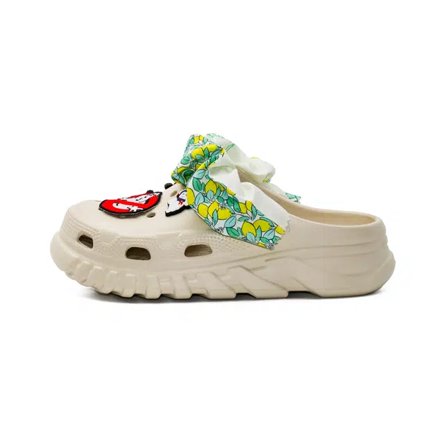 EASTERN CAMEL EVA DIY