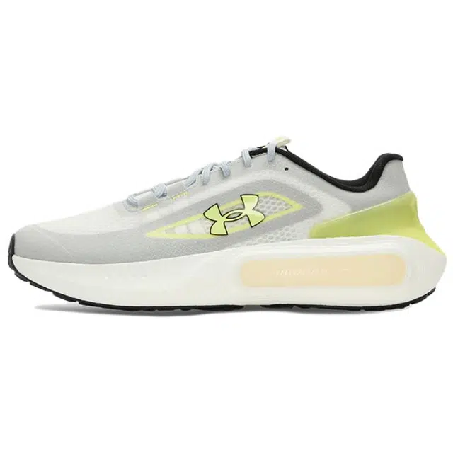 Under Armour Phantom 4