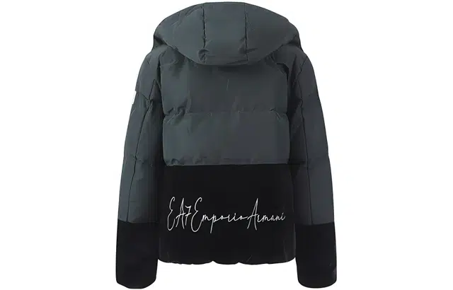 EMPORIO ARMANI FW22 EA7