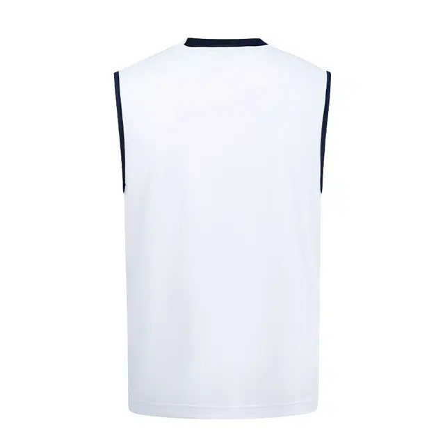 YONEX