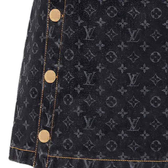 LOUIS VUITTON A
