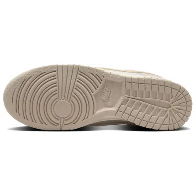 Nike Dunk Retro SE