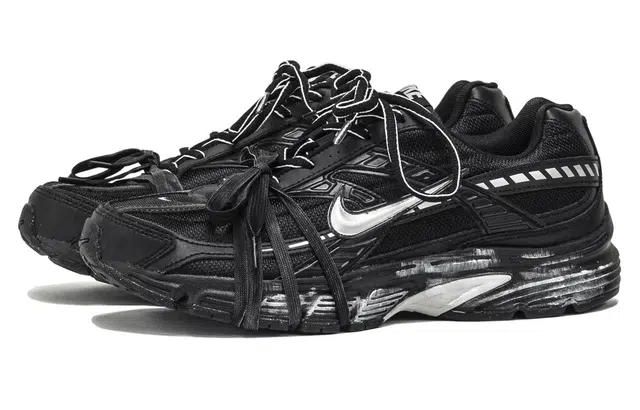 Nike Initiator