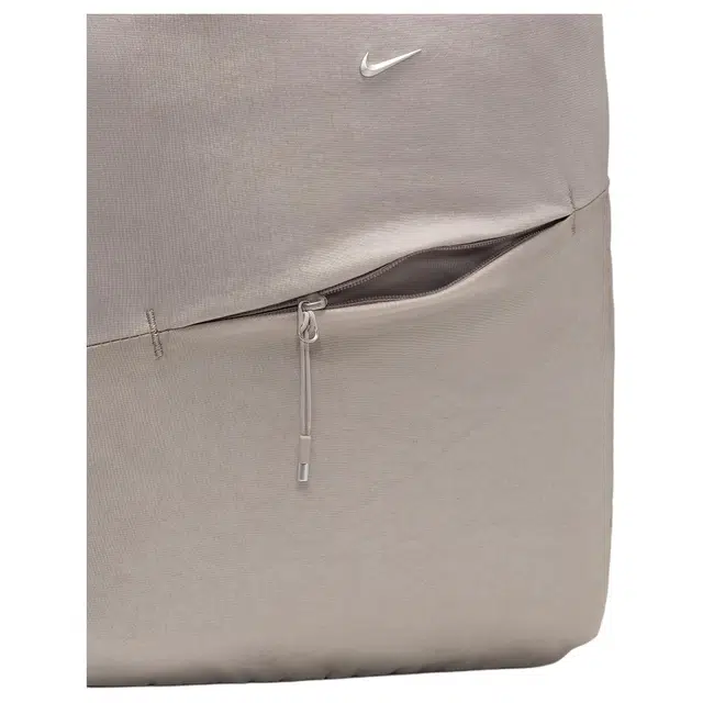 Nike Aura 24L