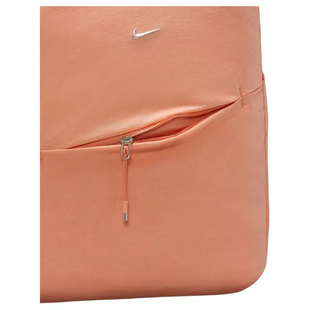 Nike Aura 24L