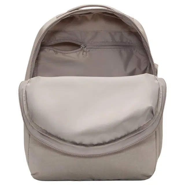 Nike Aura 24L