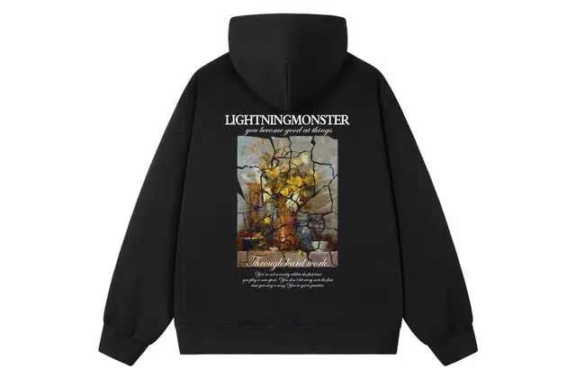 LIGHTNING MONSTER Logo