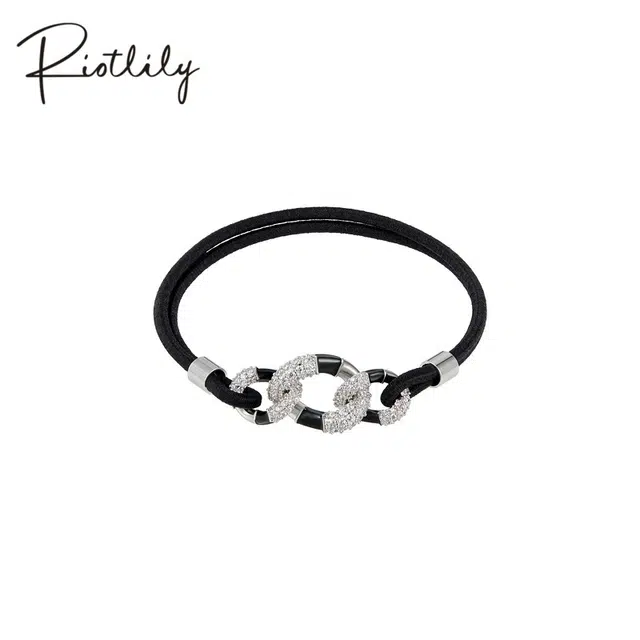 RiotLILY ROCK