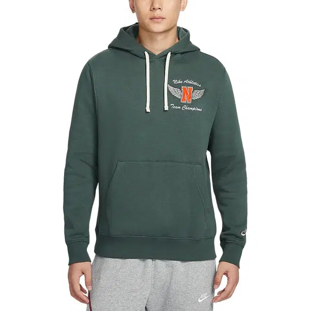 Nike Sportswear Club