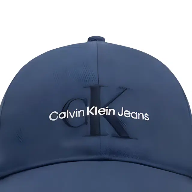 CALVIN KLEIN