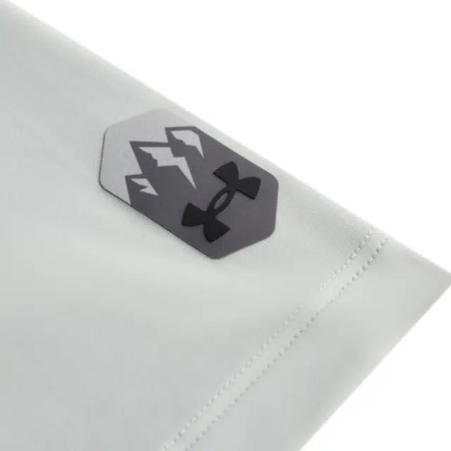 Under Armour T