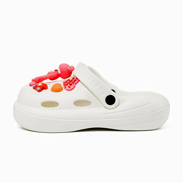 EASTERN CAMEL EVA DIY