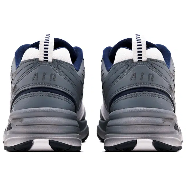 Nike Air Monarch 4