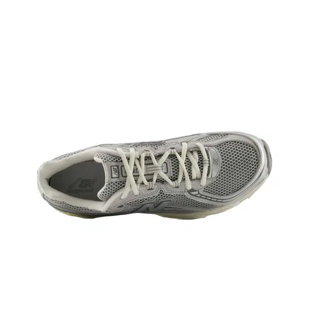 New Balance NB 740
