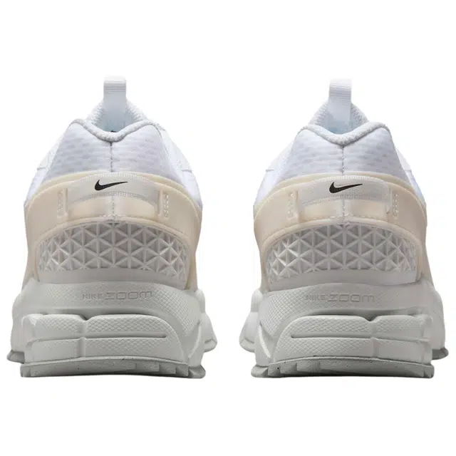 Nike Zoom Vomero Roam White