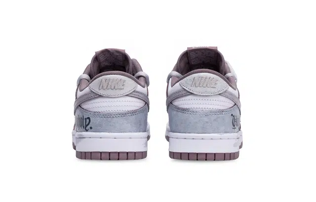 Nike Dunk Low "Light Grey"