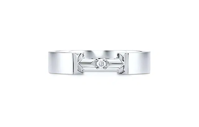 TIFFANY CO. T True 4mm