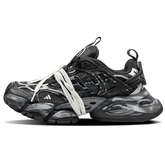 adidas XLG Runner Deluxe