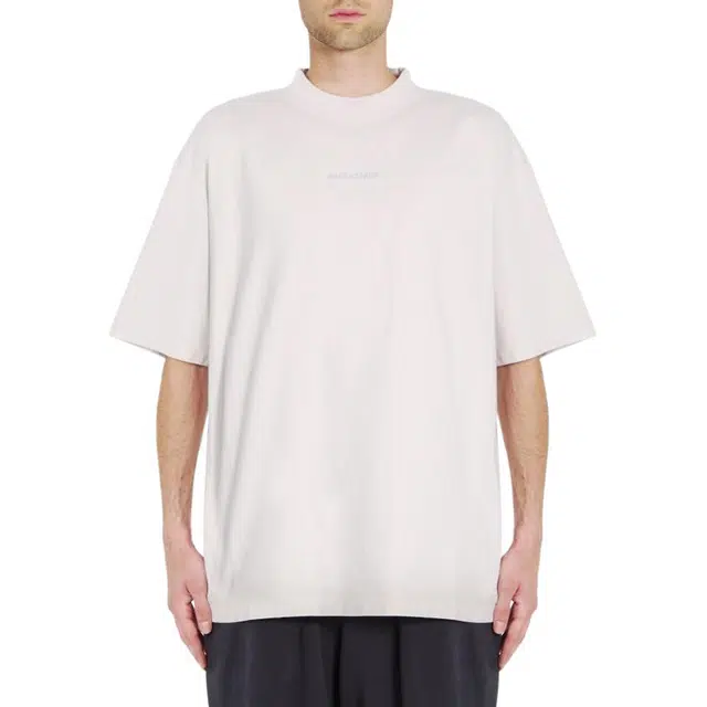 Balenciaga T