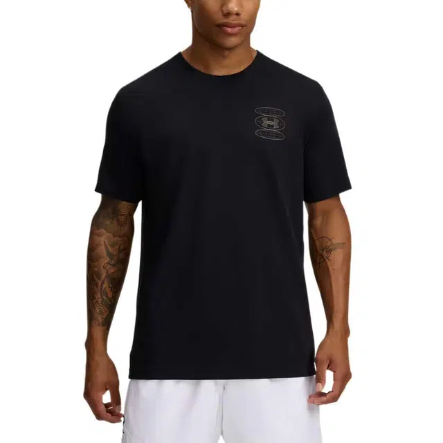 Under Armour Outdoor MountainT