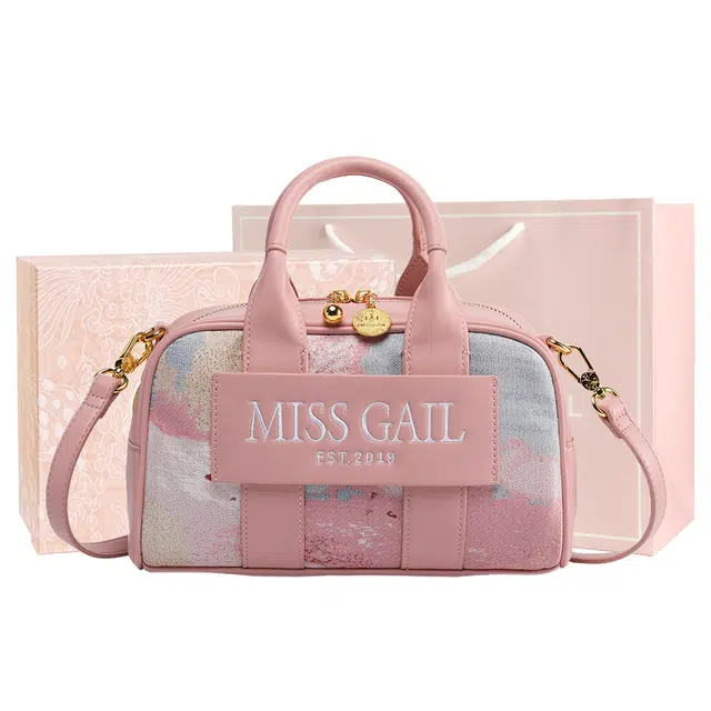 MISS GAIL