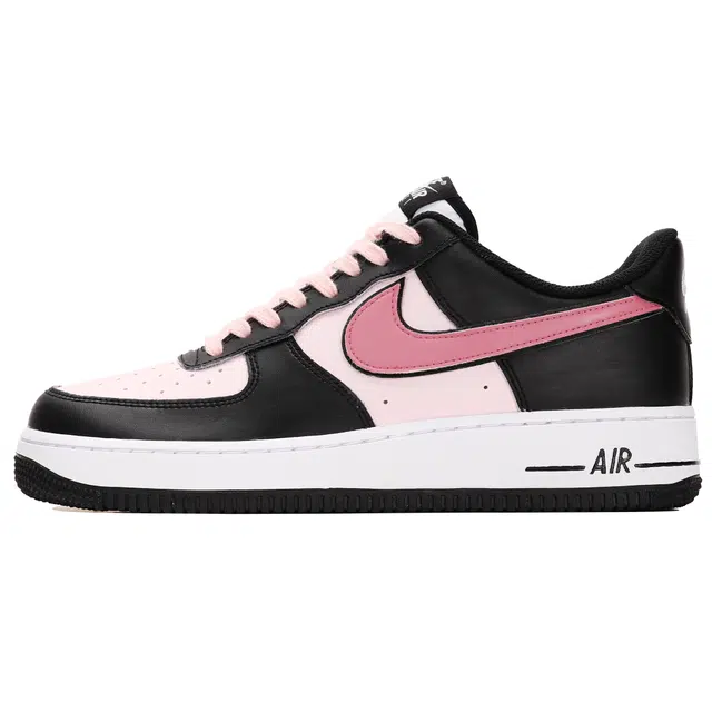 Nike Air Force 1 "Panda"