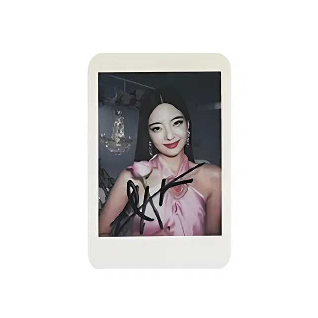 JYP Entertainment ITZY5CHECKMATEWM