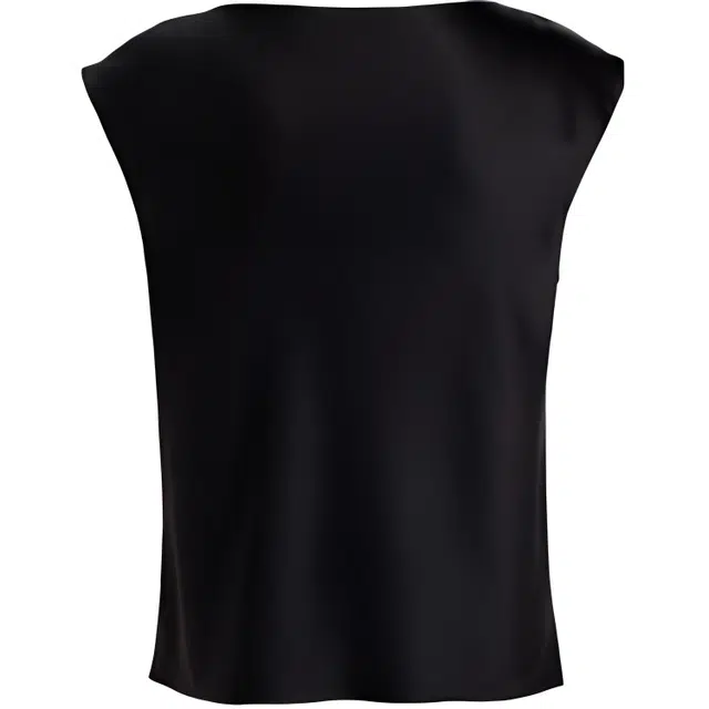 A LIFE ON THE LEFT T