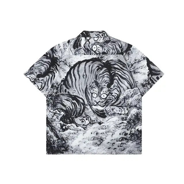 JUNGLE TIGER