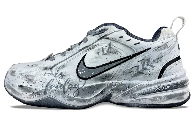 Nike Air Monarch 4
