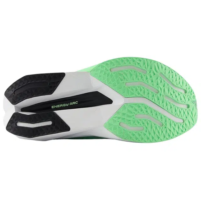 New Balance NB FuelCell SuperComp Trainer v3