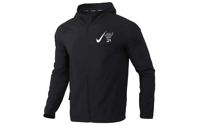 Nike Essential Wild Run