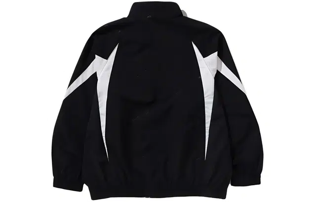 A BATHING APE Logo