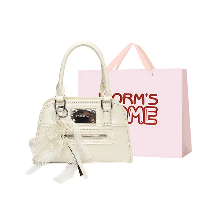 WORM'S HOME PU