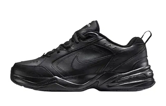 Nike Air Monarch 4