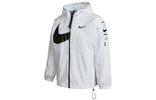 Nike Sportswear Swoosh