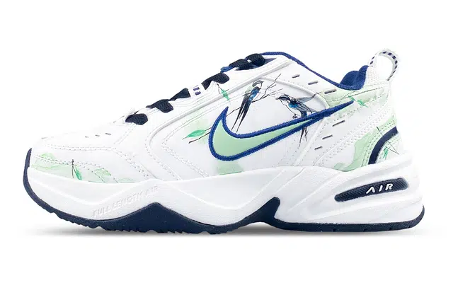 Nike Air Monarch 4
