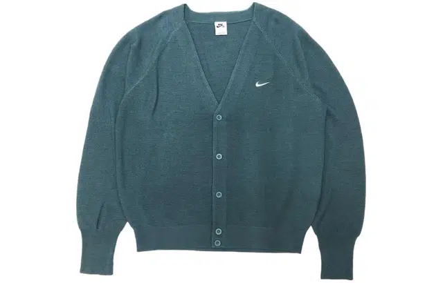 Nike V