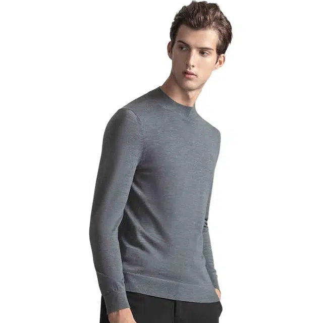 迪柯尼 圆领纯色长袖柔软毛衣 男款