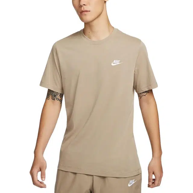 Nike Sportswear Club T-Shirt